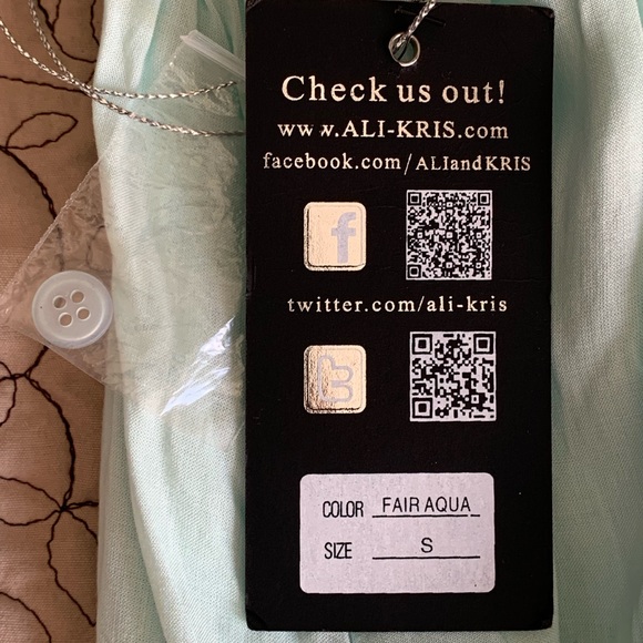 🌈 Ali & Kris Asymmetrical Aqua Dress - Picture 6 of 8